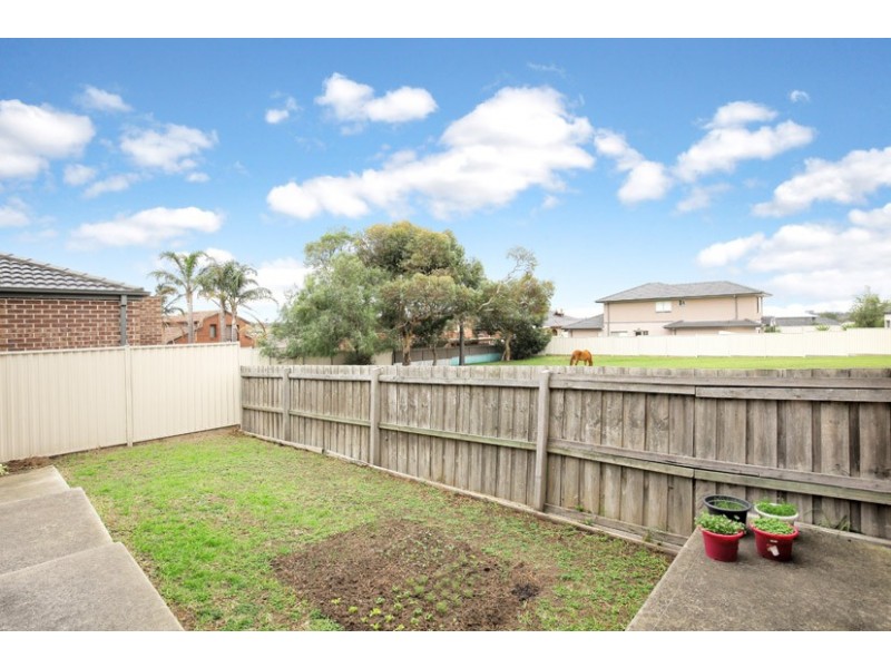 9/82-84 Hillcrest Drive, Westmeadows VIC 3049