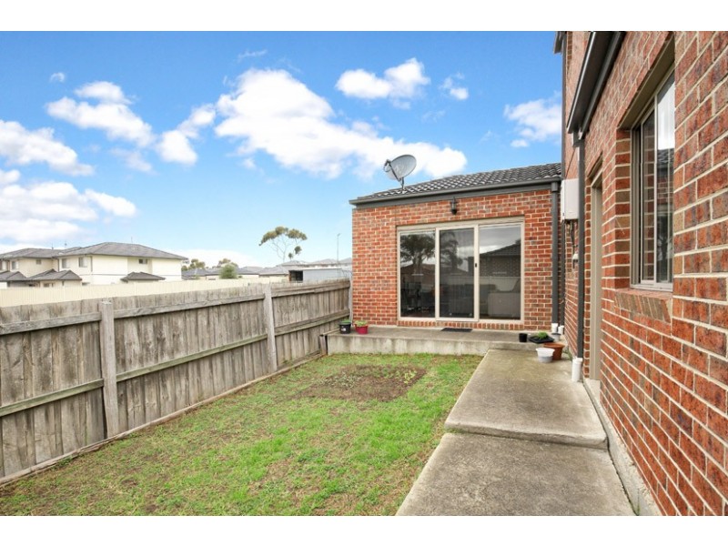 9/82-84 Hillcrest Drive, Westmeadows VIC 3049