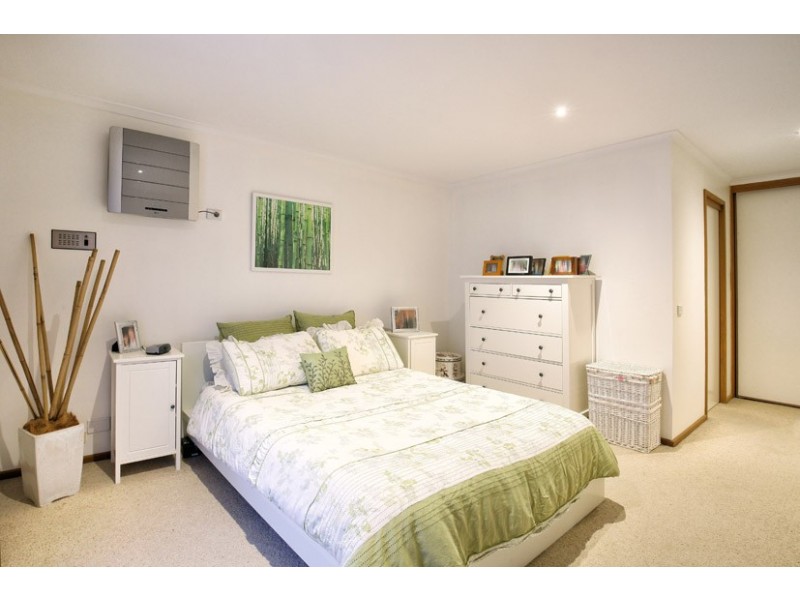 48 Simmington Circuit, Greenvale VIC 3059