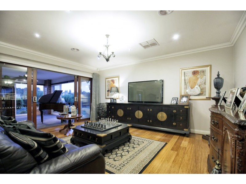 12 Palamino Valley Court, Greenvale VIC 3059