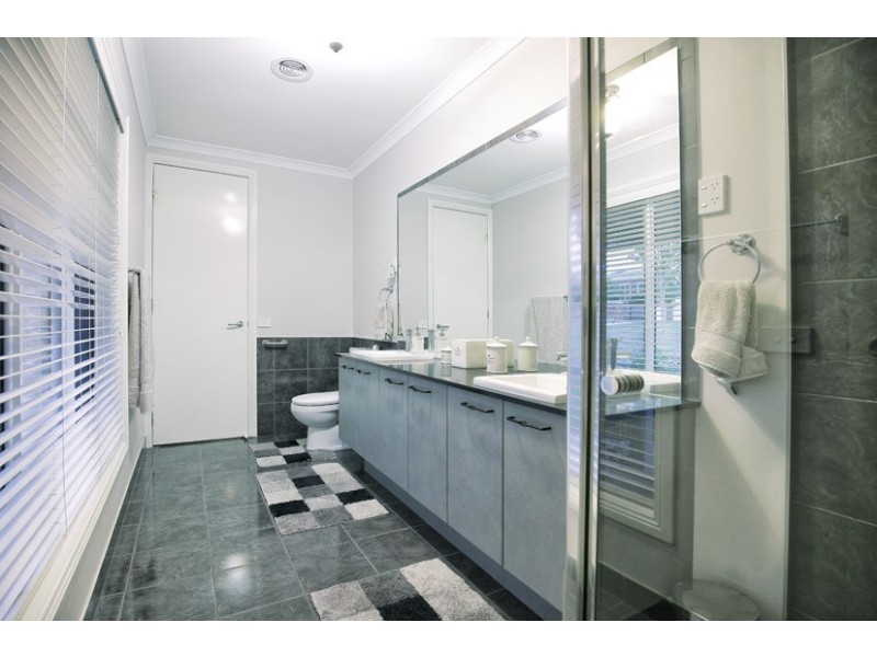 12 Palamino Valley Court, Greenvale VIC 3059