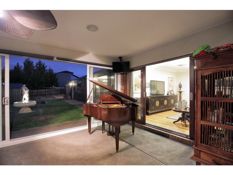 12 Palamino Valley Court, Greenvale VIC 3059