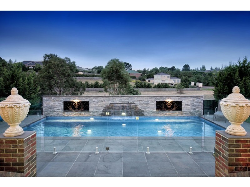 12 Palamino Valley Court, Greenvale VIC 3059