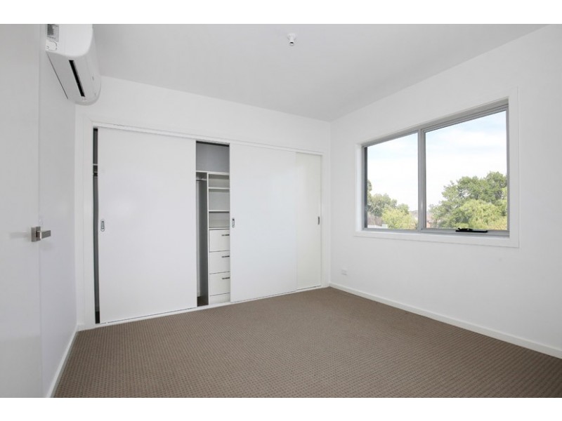 2/43 Riddell Street, Westmeadows VIC 3049