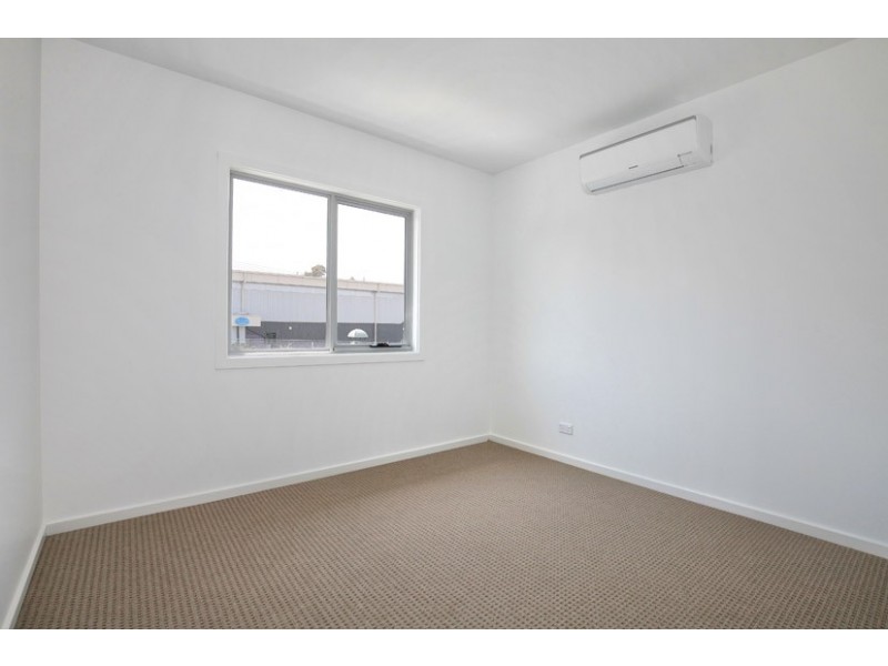 2/43 Riddell Street, Westmeadows VIC 3049