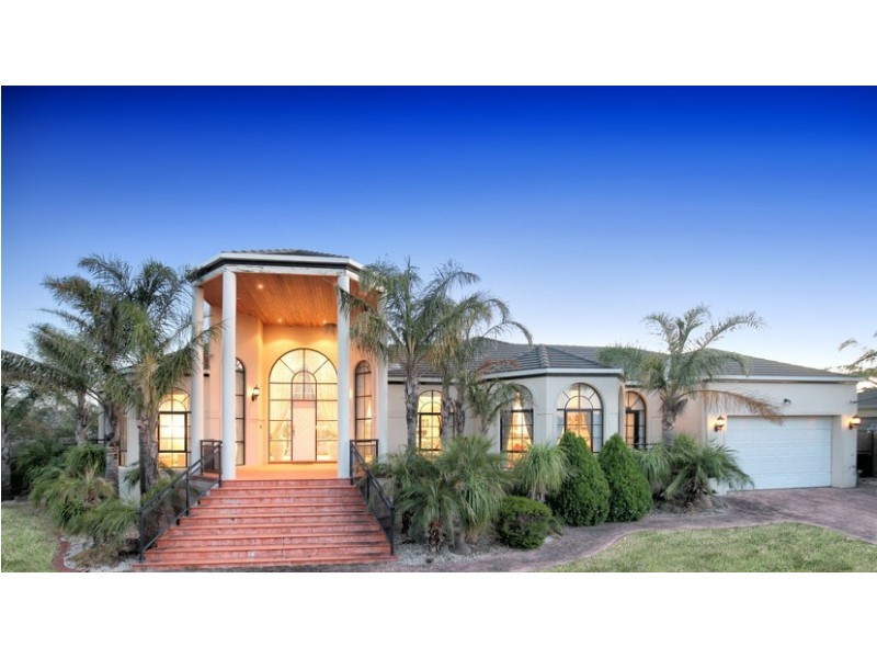 6 Sainsbury Court, Greenvale VIC 3059