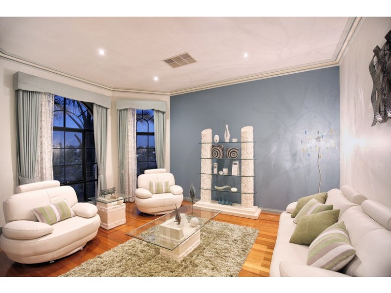 6 Sainsbury Court, Greenvale VIC 3059