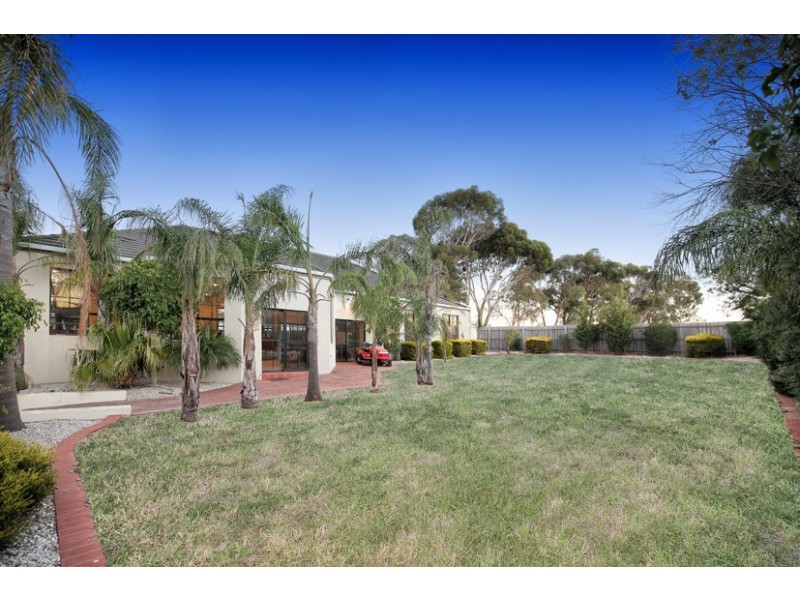 6 Sainsbury Court, Greenvale VIC 3059