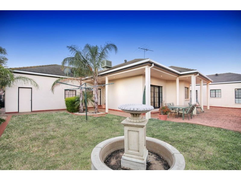 6 Sainsbury Court, Greenvale VIC 3059