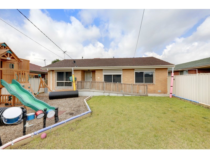 38 Crossley Crescent, Coolaroo VIC 3048