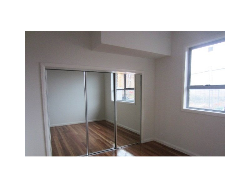 2/44 Trumpington Terrace, Attwood VIC 3049