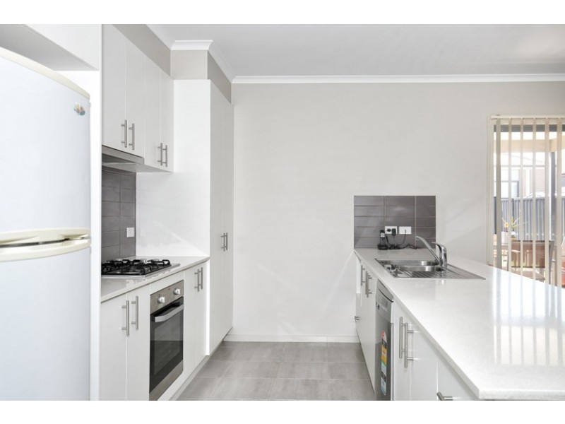 68 Moor Park Drive, Craigieburn VIC 3064