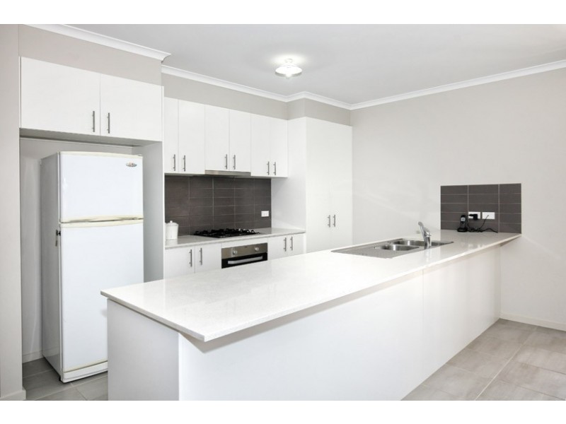 68 Moor Park Drive, Craigieburn VIC 3064