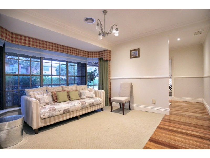 35 Heversham Grove, Greenvale VIC 3059