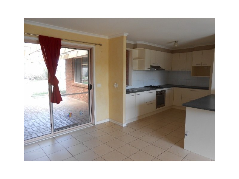 28 Franklin Close, Wallan VIC 3756