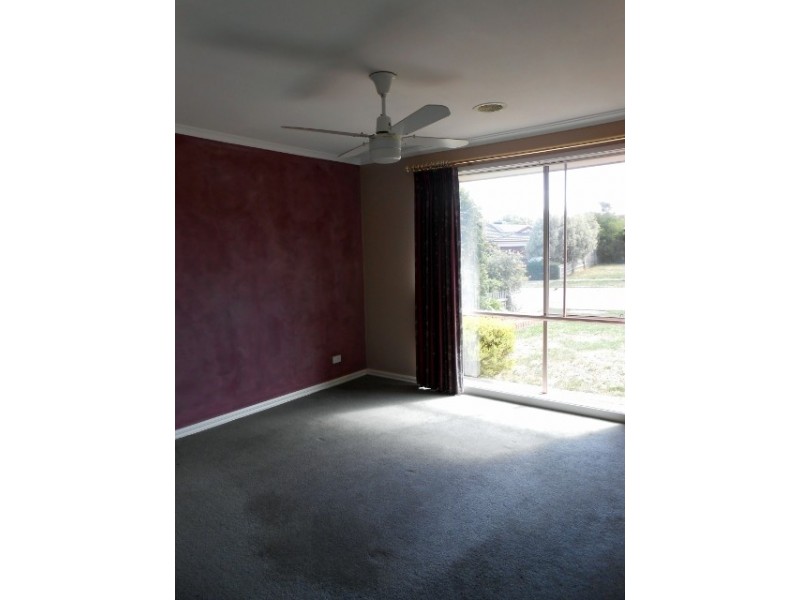 28 Franklin Close, Wallan VIC 3756