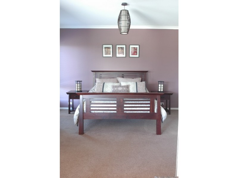 Hidden Valley VIC 3756