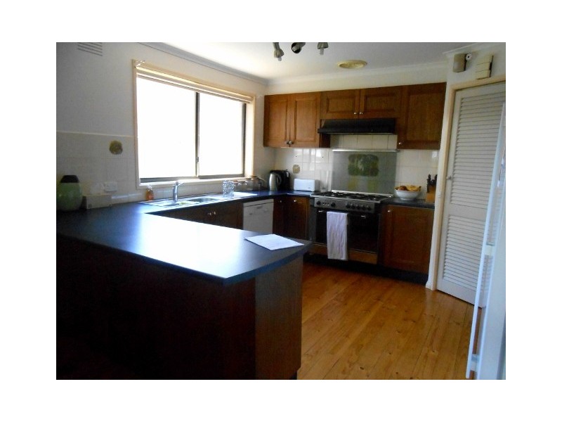 6 Link Avenue, Kilmore VIC 3764