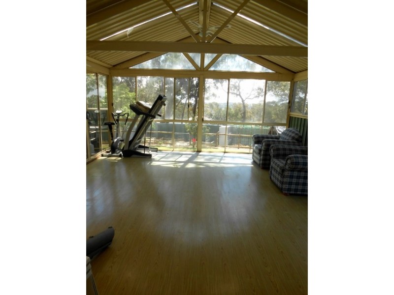 6 Link Avenue, Kilmore VIC 3764