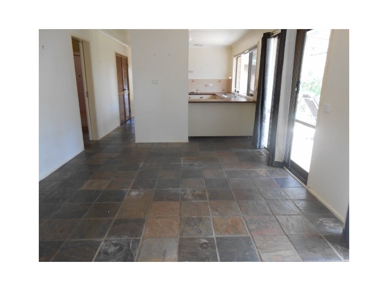 20 Club Parade, Kilmore VIC 3764