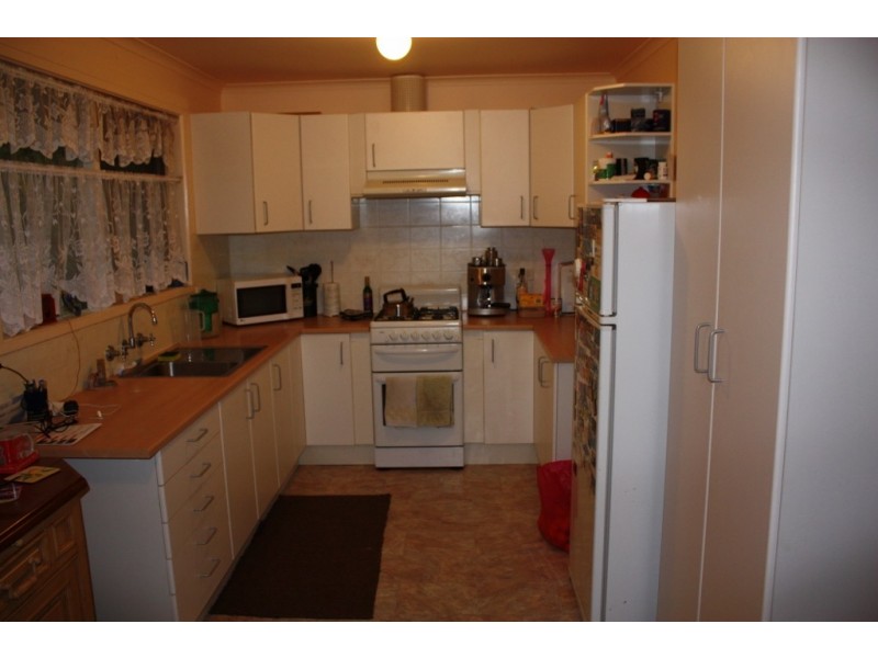 16 Catherine, Broadford VIC 3658