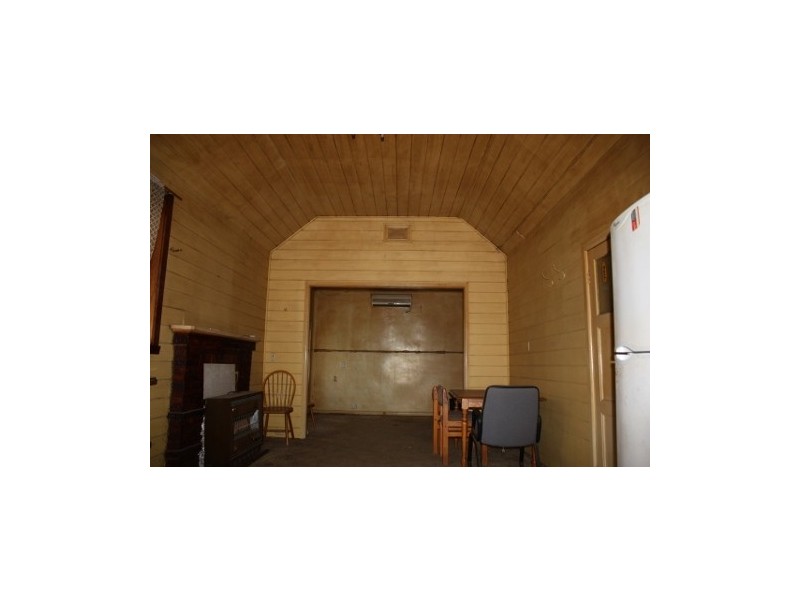 17 Caldwell st, Heathcote VIC 3523