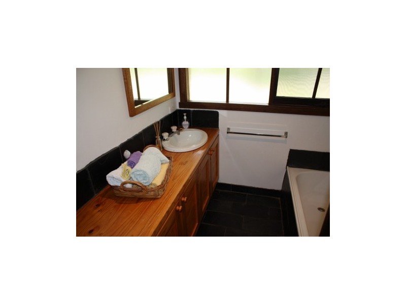 81 Donaldson, Broadford VIC 3658