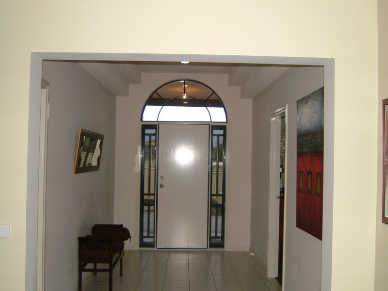 4 Elinka Crt, Kilmore VIC 3764