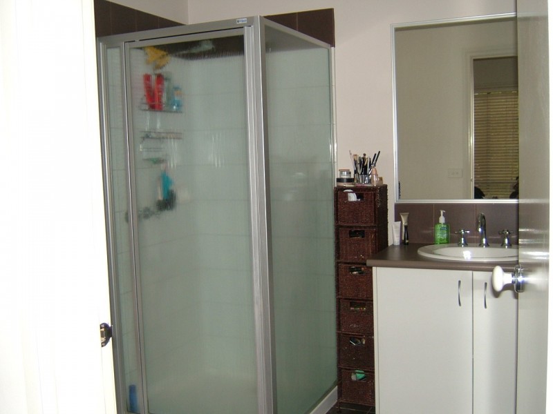 4 Elinka Crt, Kilmore VIC 3764