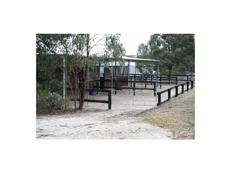 170 Highlands Road, Seymour VIC 3660