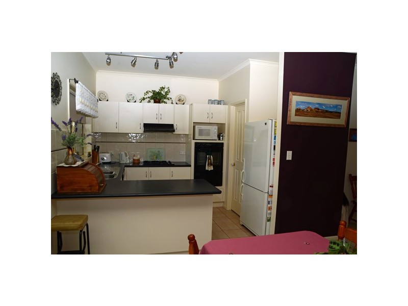 8 TATTERSALL DRIVE, Kyneton VIC 3444