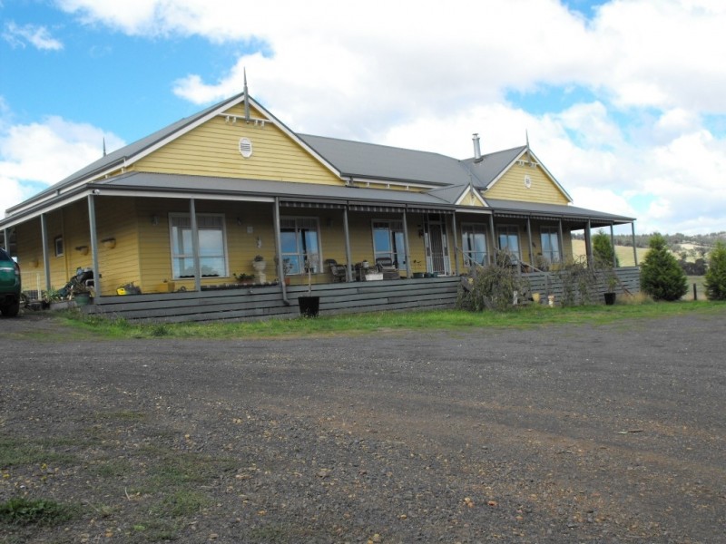 10 Olive Crt Kilmore East, Kilmore East VIC 3764