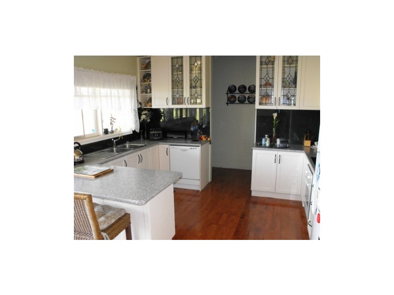 10 Olive Crt Kilmore East, Kilmore East VIC 3764