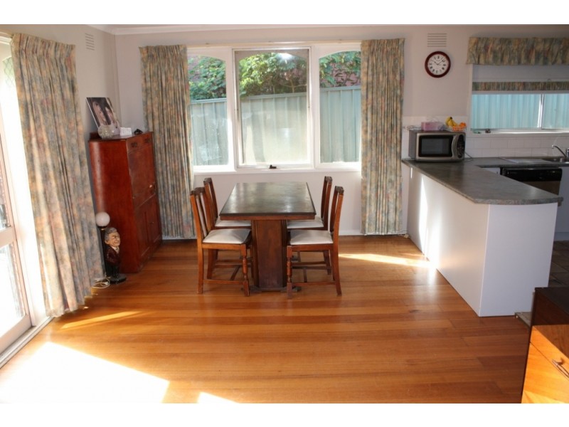 2 Link Ave, Kilmore VIC 3764