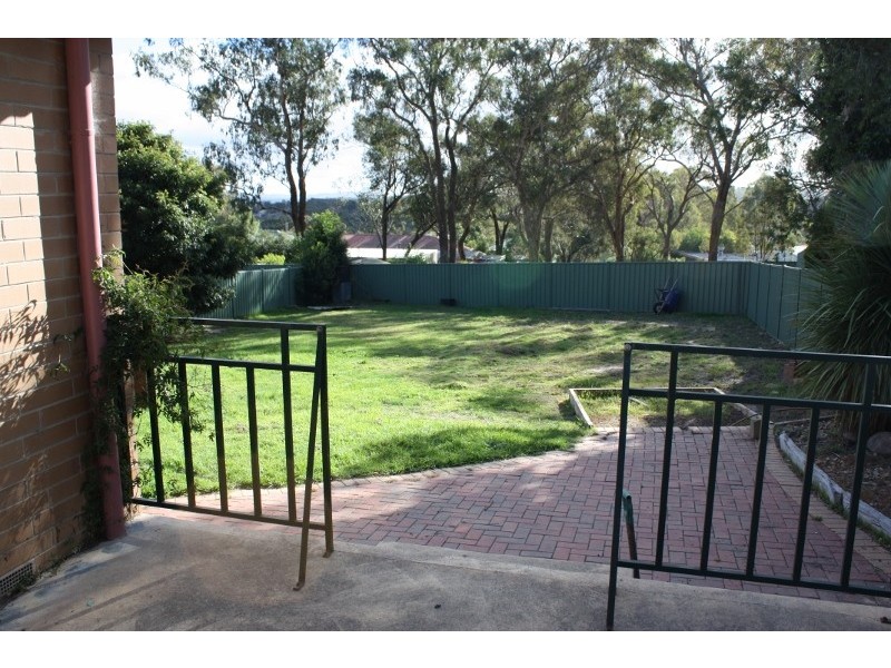 2 Link Ave, Kilmore VIC 3764
