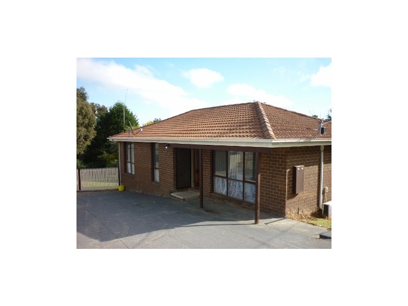 20 Linton Rd Waterford Park, Broadford VIC 3658