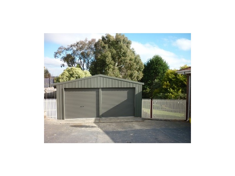20 Linton Rd Waterford Park, Broadford VIC 3658