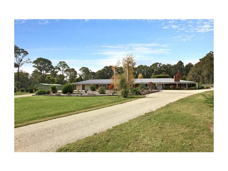 201 Edenvale Crescent, Kinglake West VIC 3757