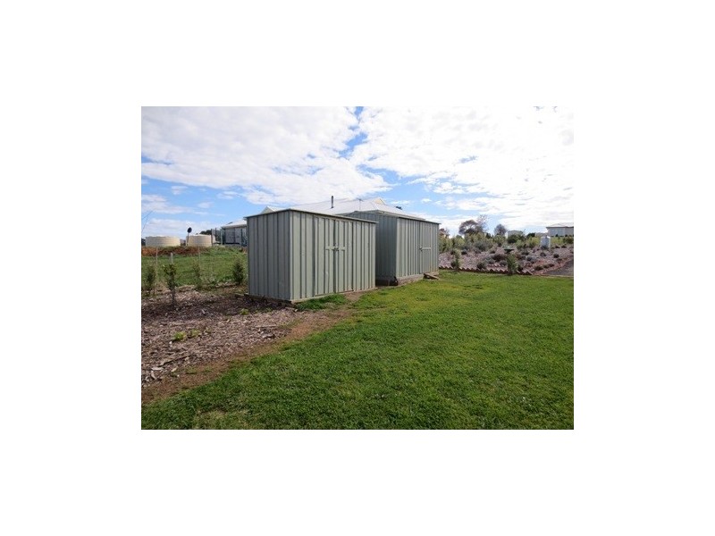 5 Elvin Drive, Kinglake VIC 3763