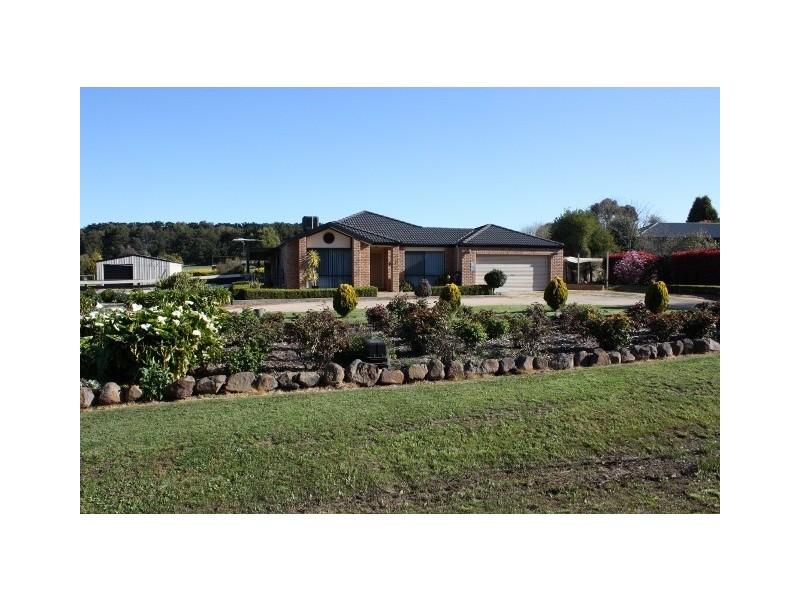 25 CURRY ROAD, Kilmore VIC 3764