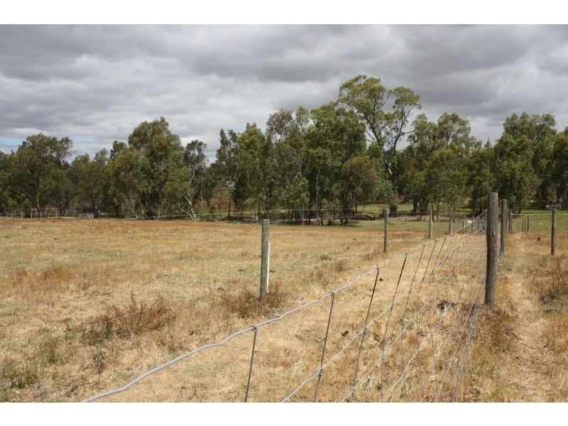 115 West Road, Pyalong VIC 3521