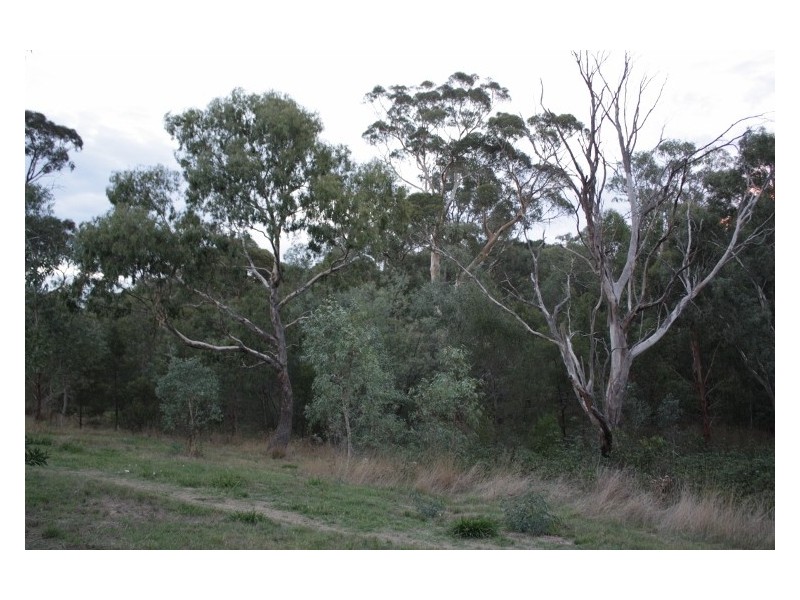 28 CHLOE DRIVE, Broadford VIC 3658