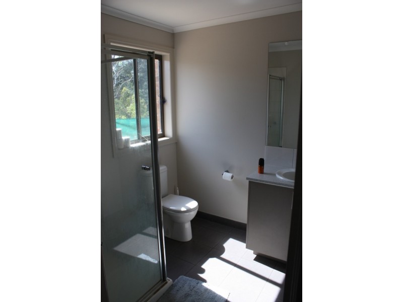 28 CHLOE DRIVE, Broadford VIC 3658