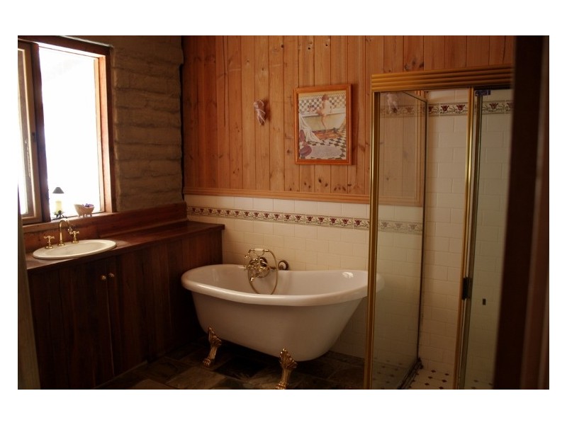 12-20 DUFFY STREET, Kilmore East VIC 3764