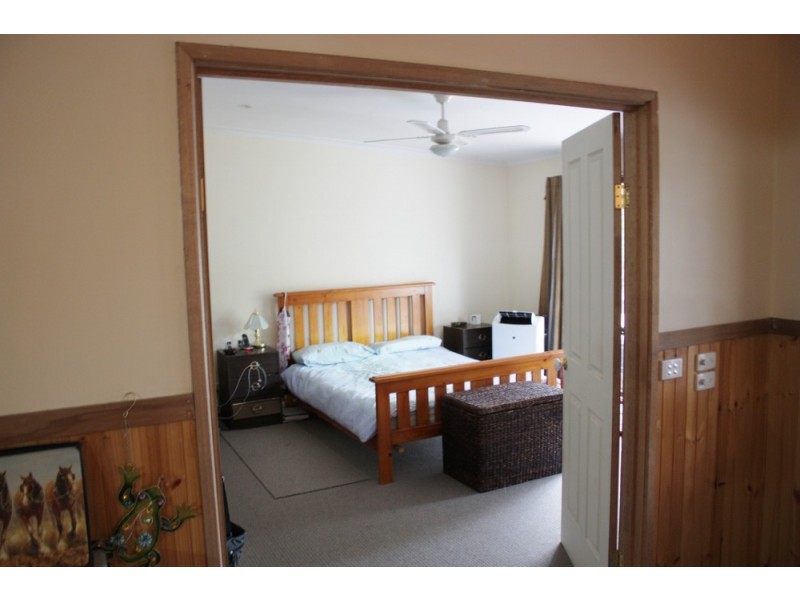 1 Derek Drive, Broadford VIC 3658