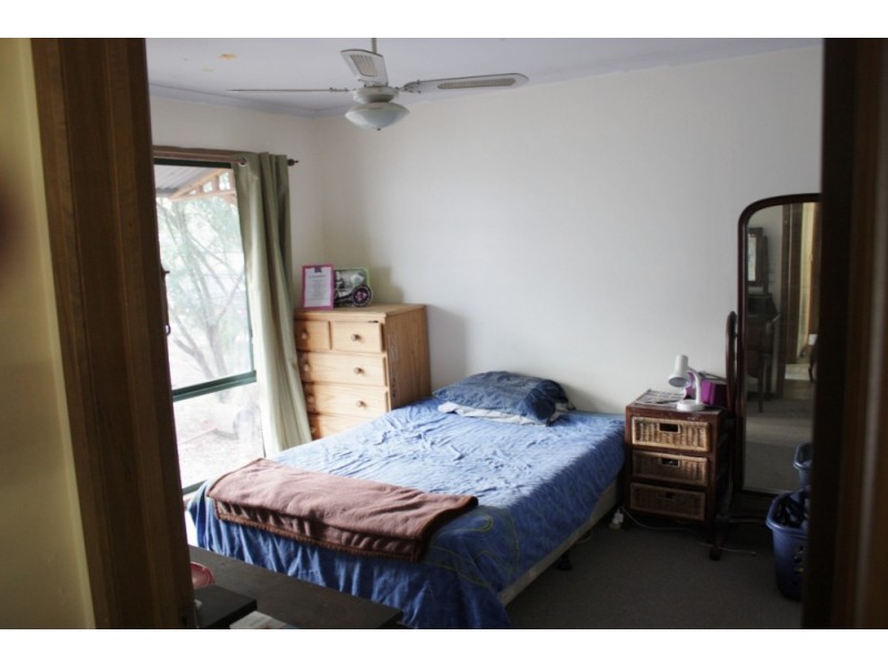 1 Derek Drive, Broadford VIC 3658