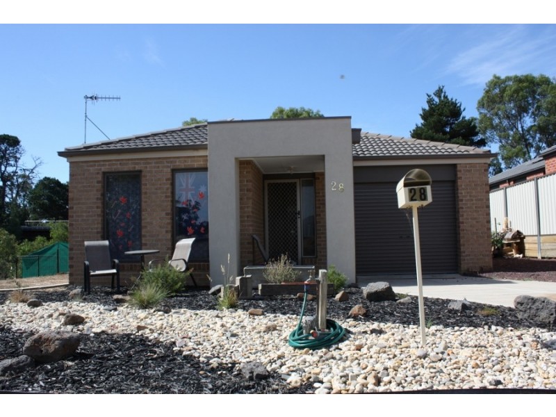 28 Chloe Drive, Broadford VIC 3658