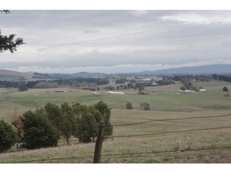 52 Grahams Track, Lancefield VIC 3435