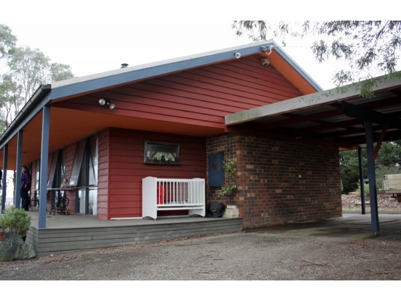 52 Grahams Track, Lancefield VIC 3435