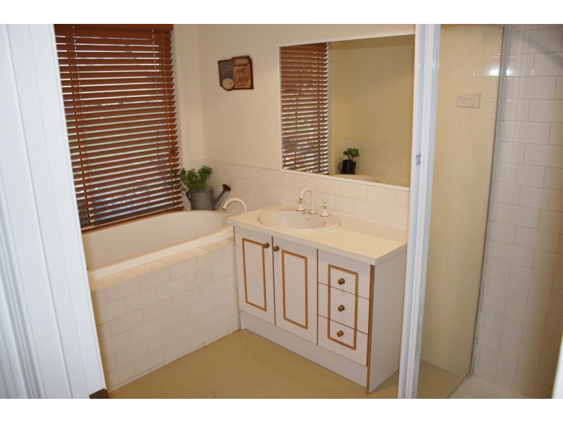 3 Mollison Court, Kilmore VIC 3764